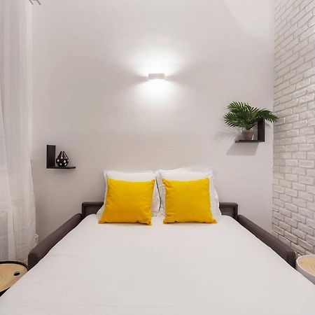 Chic Saint-Germain-Des-Pres Studio For 4 - Prime Location باريس المظهر الخارجي الصورة