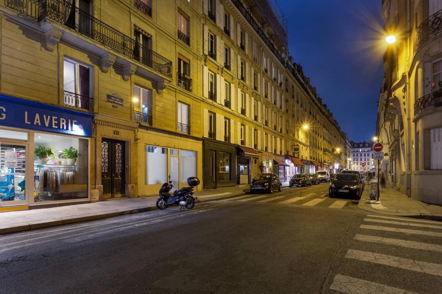 Chic Saint-Germain-Des-Pres Studio For 4 - Prime Location باريس المظهر الخارجي الصورة